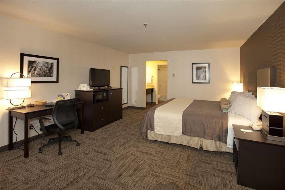 Best Western Yuba City Inn Экстерьер фото